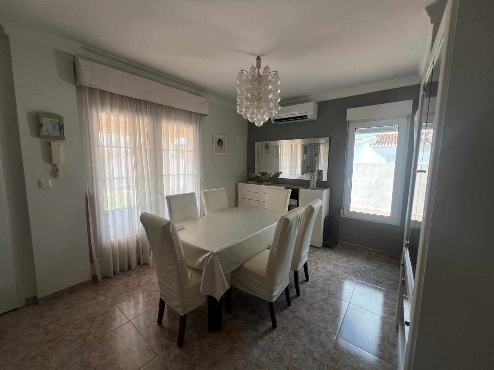 Chalet en las Marinas